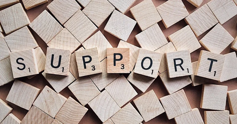 Assistance compte ID Market : quand et comment les joindre