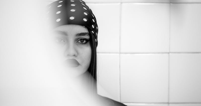 Petit vers noir dans les toilettes : d'où viennent-ils et comment s'en débarrasser